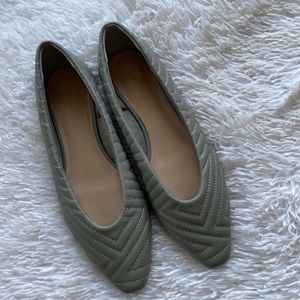 Womens quilted effortless GREY elegant H&M flats loafers shoes